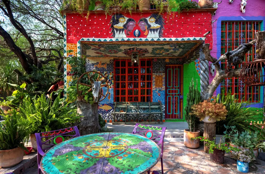 chapel-jimmy-ray-gallery-entrance Chapel of Jimmy Ray Gallery